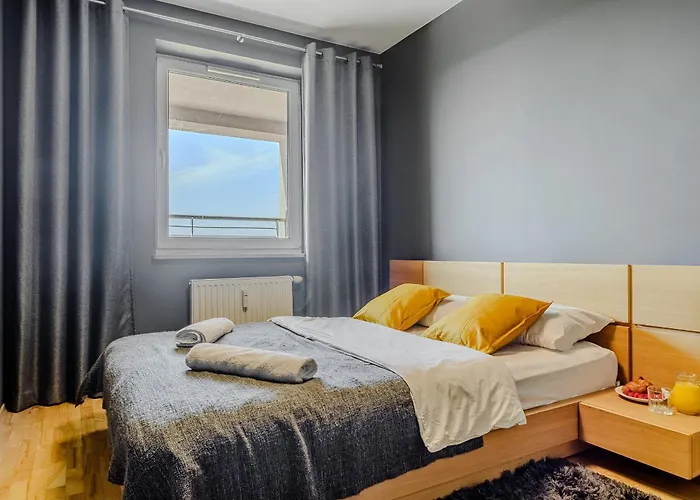 Ch Promenada Apartman *