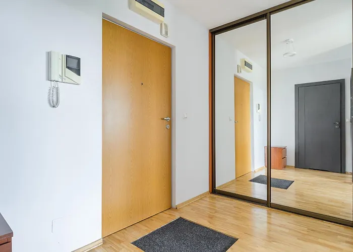 Ch Promenada Apartman *