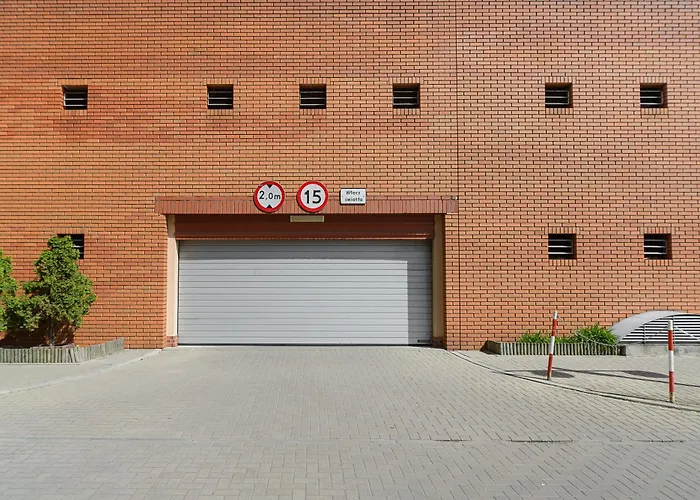 Ch Promenada Apartman *